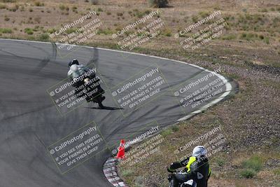 media/Apr-20-2025-AHRMA (Sun) [[393a79c373]]/Race/Group 12 early race/Turn 4b/